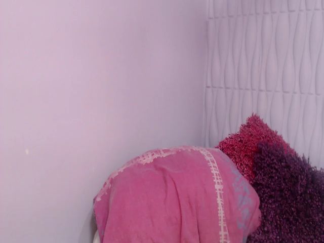 Live sex webcam photo for Vannemedina #271970894