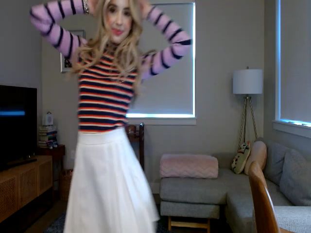 Live sex webcam photo for Vegansoda #272597603