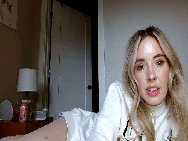 Live sex webcam photo for Vegansoda #272647338