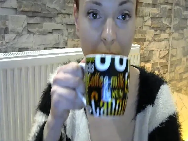 Live sex webcam photo for Velicious7 #271841521