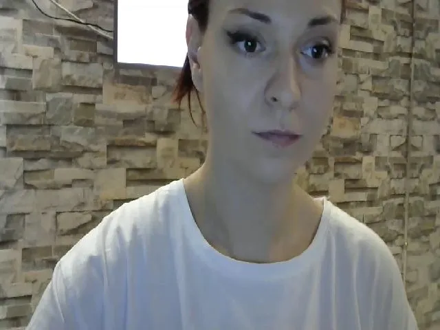 Live sex webcam photo for Velicious7 #271894661