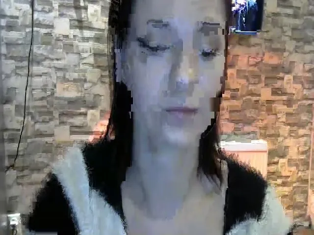 Live sex webcam photo for Velicious7 #272305391