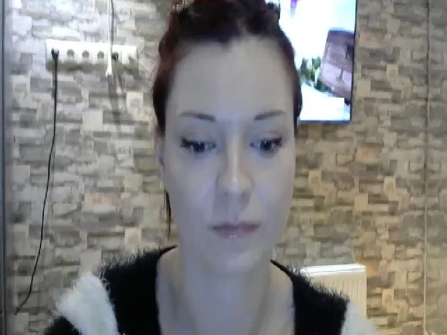 Live sex webcam photo for Velicious7 #272355181