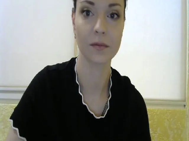 Live sex webcam photo for Velicious7 #273414142