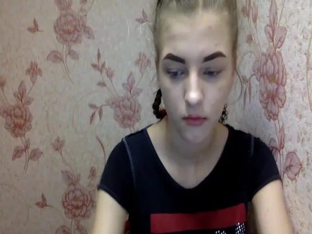 Live sex webcam photo for VenirDast20 #272943055
