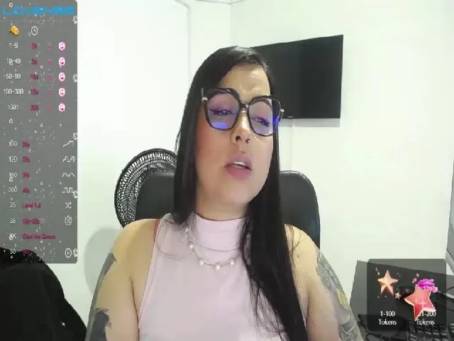 Live sex webcam photo for Venus_Moon_ #273957624