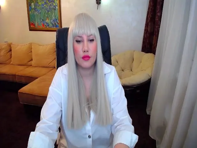 Live sex webcam photo for VeritableGirl #271695004