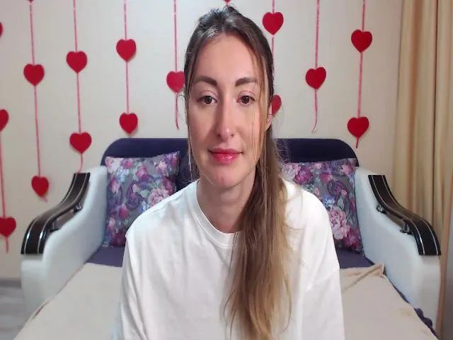 Live sex webcam photo for Veronica_4u #272424911