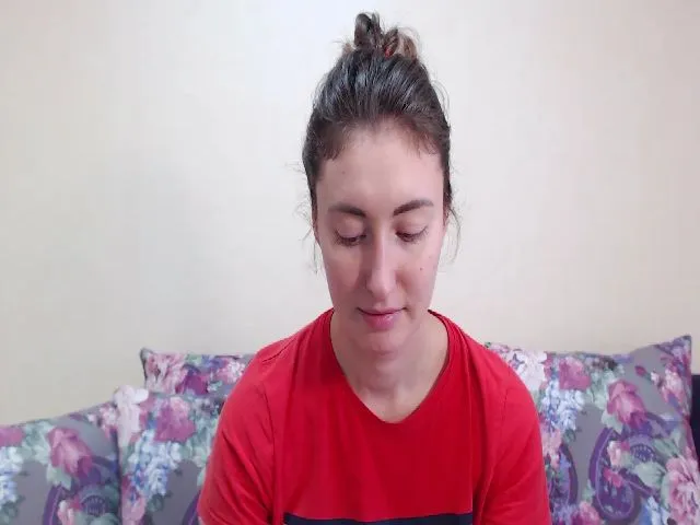 Live sex webcam photo for Veronica_4u #272721134