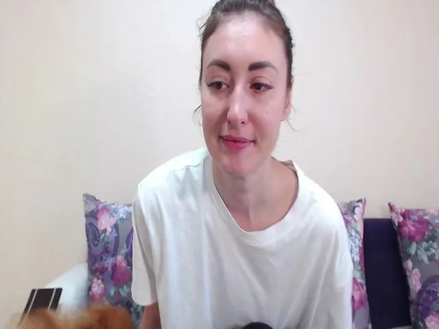 Live sex webcam photo for Veronica_4u #273185346