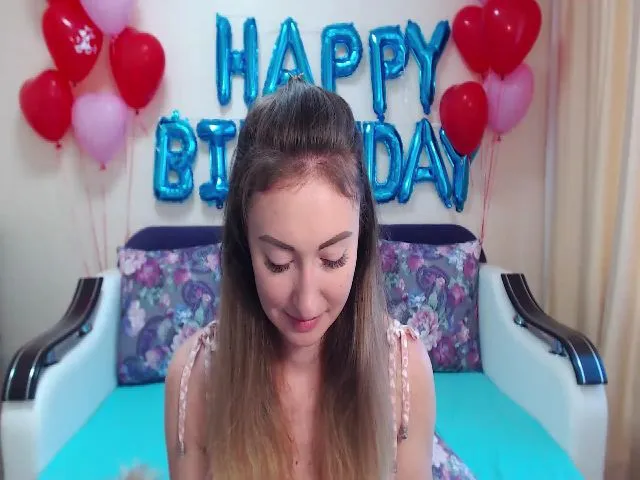 Live sex webcam photo for Veronica_4u #273650804