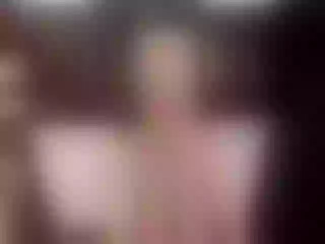Live sex webcam photo for Veronicablu #271903792