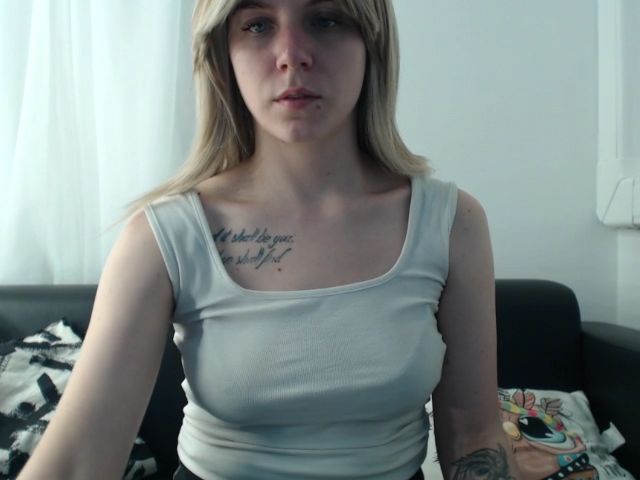 Live sex webcam photo for VeronikaLike #273521985