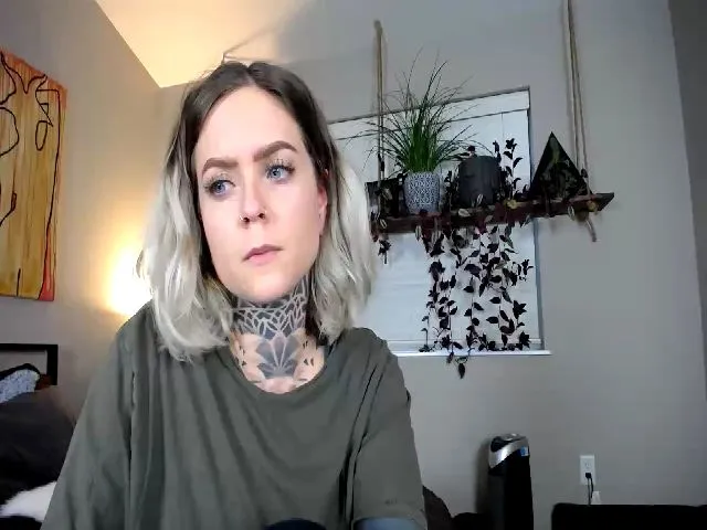 Live sex webcam photo for ViVerdure #272154797