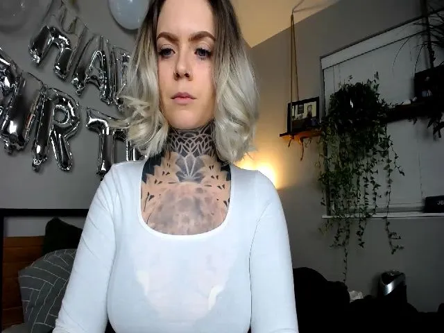 Live sex webcam photo for ViVerdure #272312261