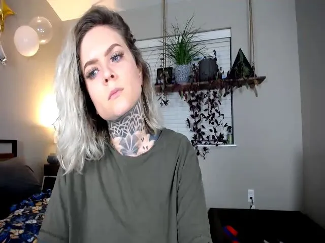 Live sex webcam photo for ViVerdure #272495266