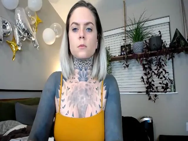 Live sex webcam photo for ViVerdure #272521183