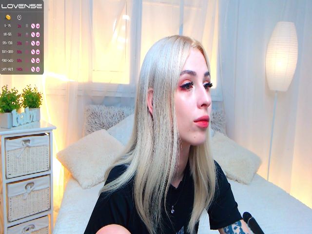 Live sex webcam photo for Vi__reis #275155510