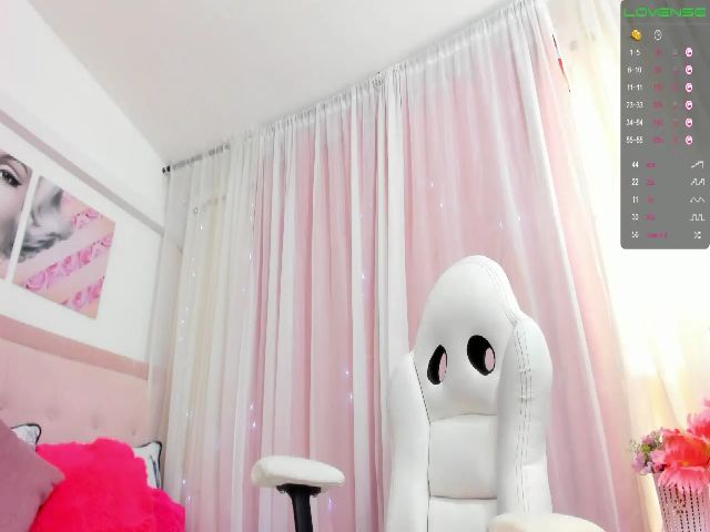 Live sex webcam photo for Victo_riia #272268647