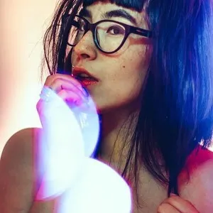 Live sex webcam photo for VictoriaMeow #278187541