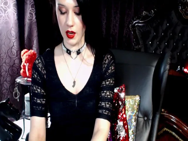 Live sex webcam photo for VictoryVega #272305177