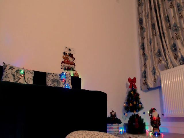 Live sex webcam photo for ViktoriaMyLuv #271810384
