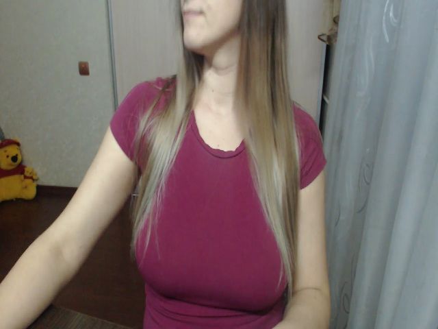 Live sex webcam photo for ViktoriyaS #272348847