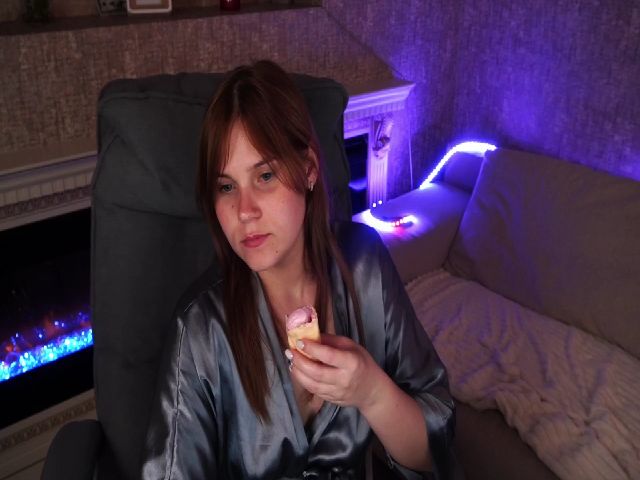 Live sex webcam photo for VinnaSky #273479806