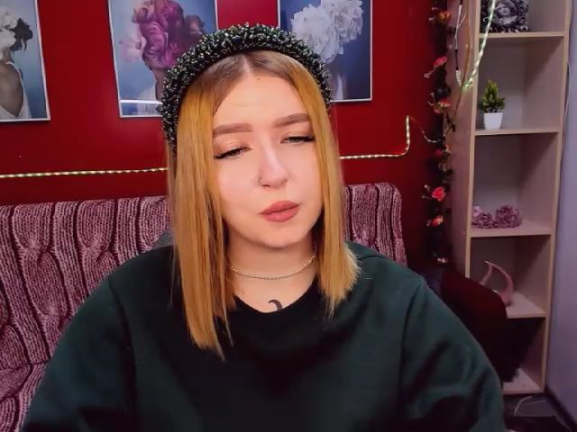 Live sex webcam photo for ViolaRose #271786794