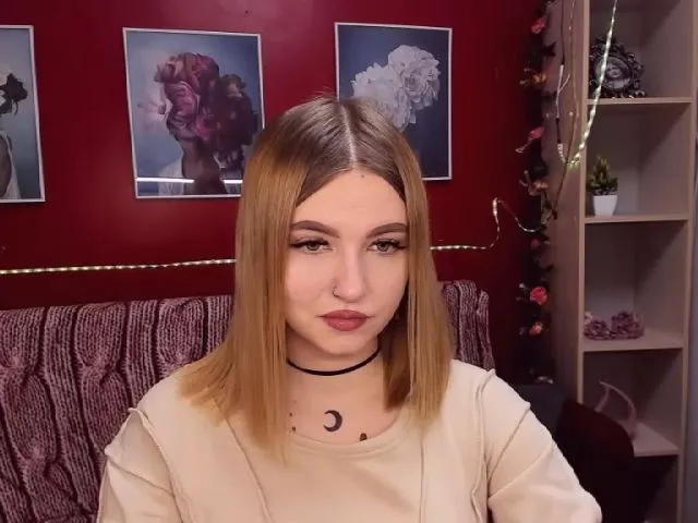 Live sex webcam photo for ViolaRose #271794754