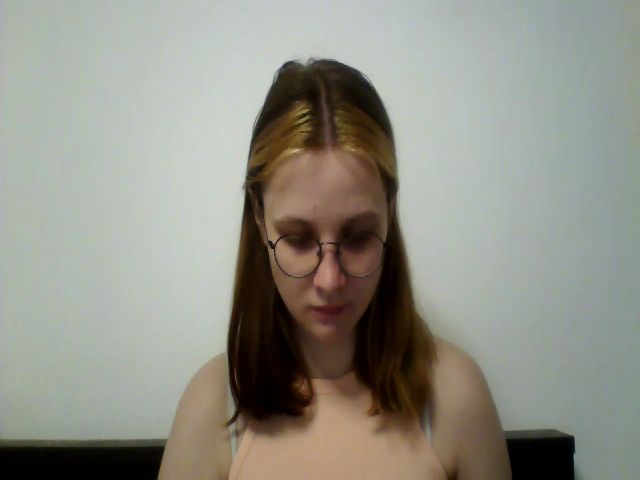 Live sex webcam photo for ViolaWeber #273022577