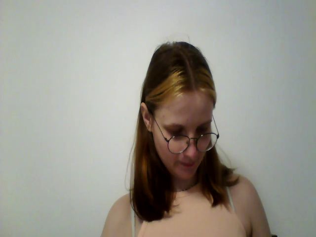 Live sex webcam photo for ViolaWeber #273024298