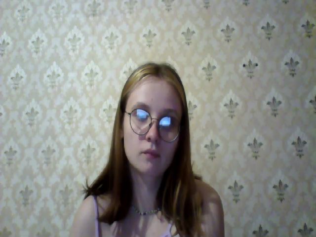 Live sex webcam photo for ViolaWeber #273075363