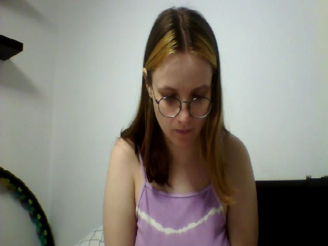 Live sex webcam photo for ViolaWeber #273294745