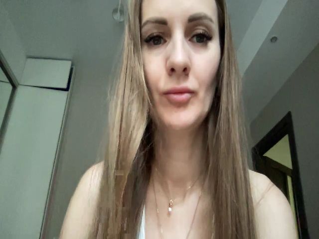 Live sex webcam photo for Viola_1 #273749175