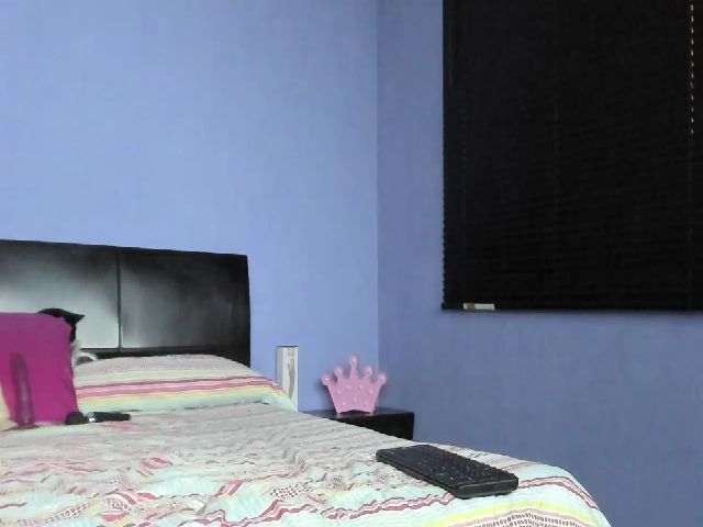 Live sex webcam photo for Violet21_ #273778595