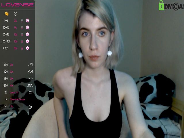 Live sex webcam photo for VioletLaird #273902989