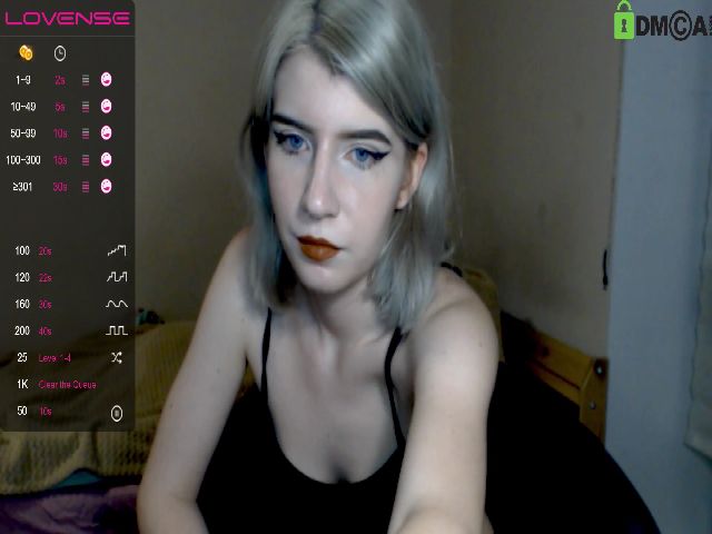 Live sex webcam photo for VioletLaird #274287653