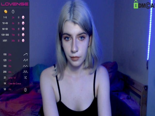 Live sex webcam photo for VioletLaird #274416994