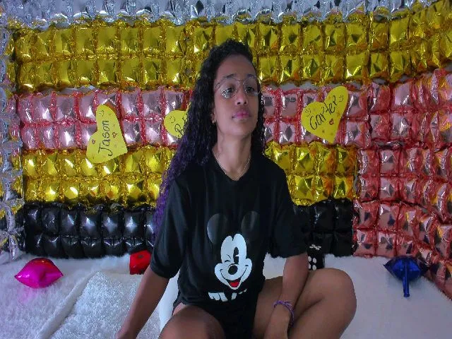 Live sex webcam photo for Violet_Fit #272082190