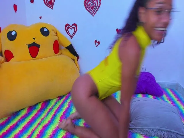 Live sex webcam photo for Violet_Fit #272698024