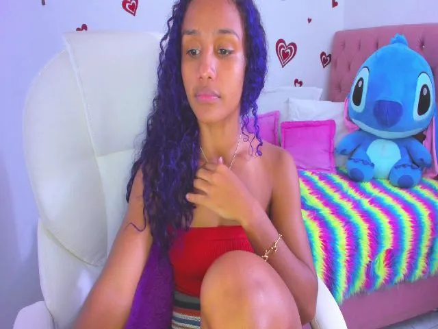 Live sex webcam photo for Violet_Fit #273408017