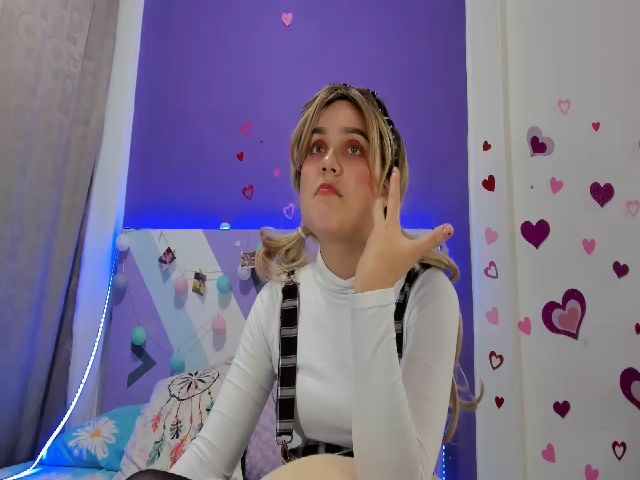 Live sex webcam photo for Violet_everga #273906082