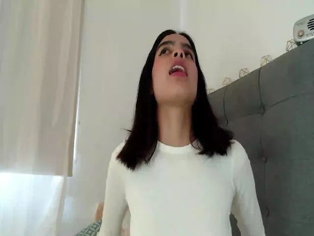 Live sex webcam photo for VioletaParr #271803079