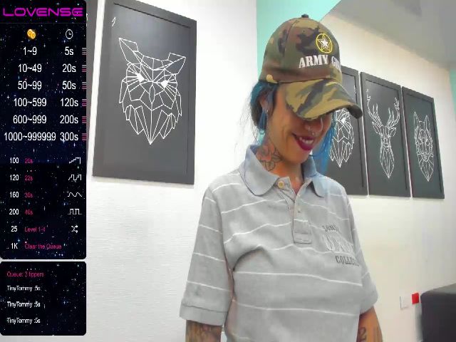 Live sex webcam photo for VioletaRoux #272065937