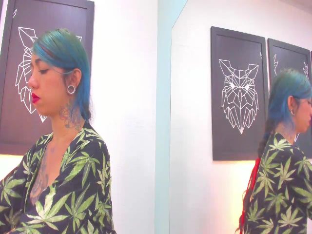 Live sex webcam photo for VioletaRoux #272276240