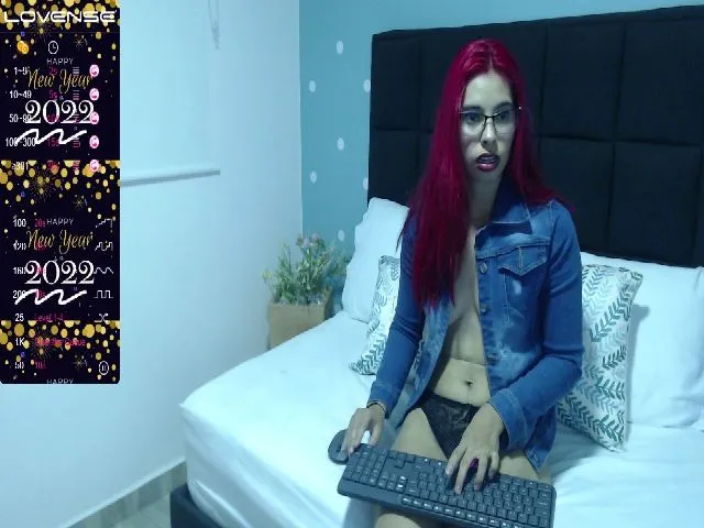 Live sex webcam photo for Violeta_25x_ #271853004