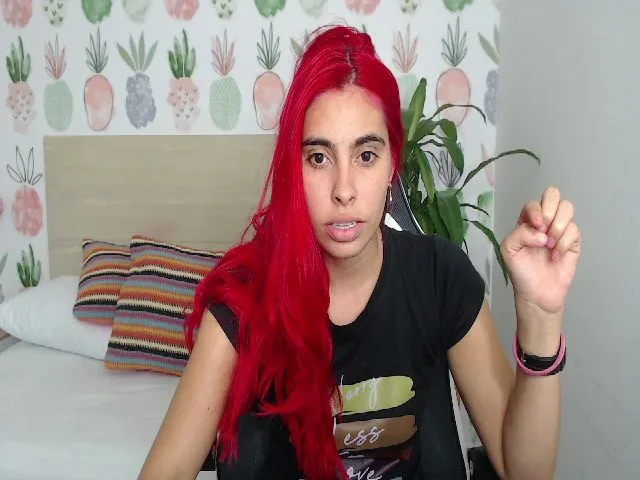 Live sex webcam photo for Violeta_25x_ #271928339