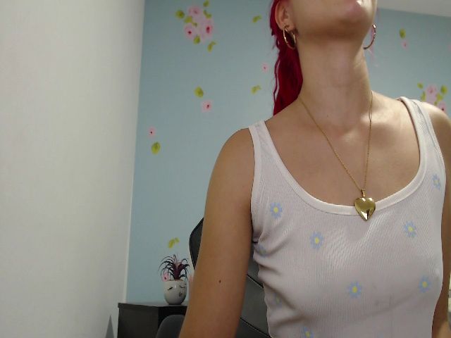 Live sex webcam photo for Violeta_25x_ #272058988