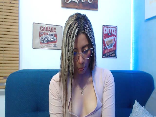 Live sex webcam photo for Violetasweett #271995782